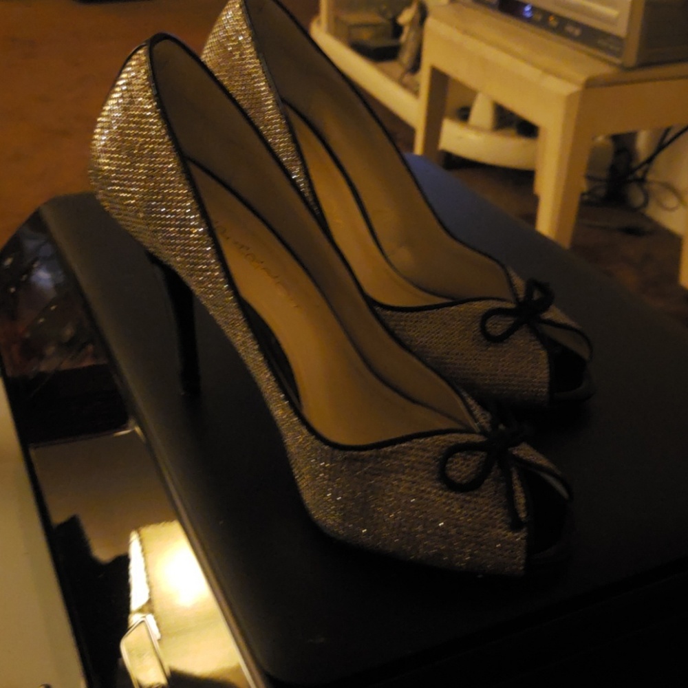 High heels - Picture 2 of 2